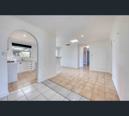 13 Matison Road, Morphett Vale, SA 5162 - Photo 3