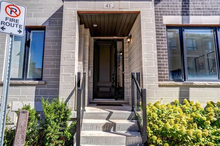 For Lease - 41 Steamboat Way, Whitby, Ontario - Photo 3