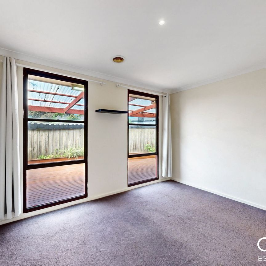 3 Wallace Road, Cranbourne - Photo 1