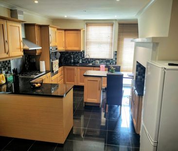 Room in a Shared Flat, Hove Park Villas, BN3 - Photo 3