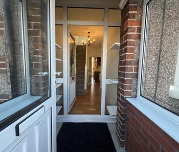 3 bedroom terraced house to rent - Photo 2