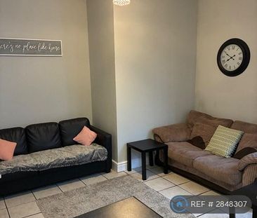 4 bedroom terraced house to rent - Photo 2