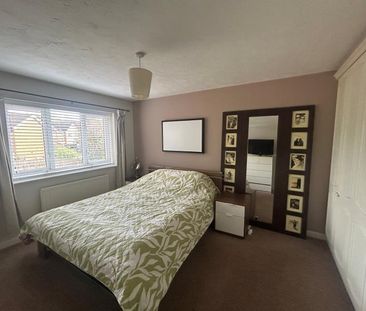 4 bedroom terraced house to rent - Photo 4