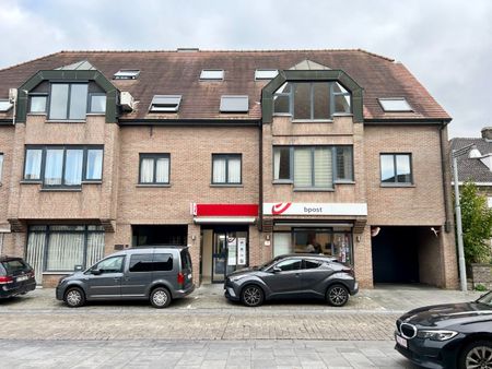 Opgefrist 2 slaapkamer appartement met garagebox, gelegen te centrum Lovendegem - Foto 3