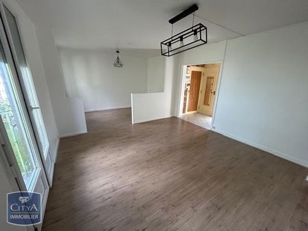 Location Appartement 4 pièces 66m² BELFORT 90000 - Photo 2