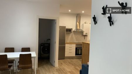 3 room luxury Flat for rent in Madrid, Spain - Photo 3