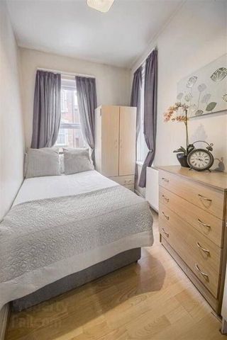 Room 3, 2 Belgravia Avenue, Belfast, BT9 7BJ - Photo 3