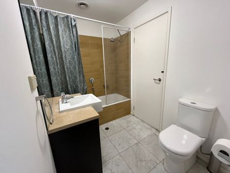 North Melbourne - Photo 4