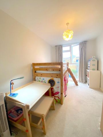 4 bedroom terraced house to rent - Photo 5