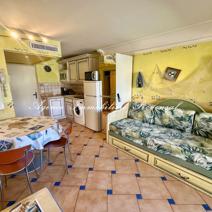 Location Appartement 2 pièces 25m² STE MAXIME 83120 - Photo 1
