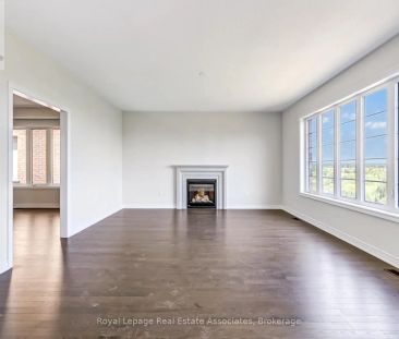 29 JOHN DALLIMORE DRIVE - Photo 4