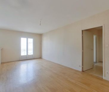 Location Appartement 2 pièces 56m² CHATELLERAULT 86100 - Photo 6