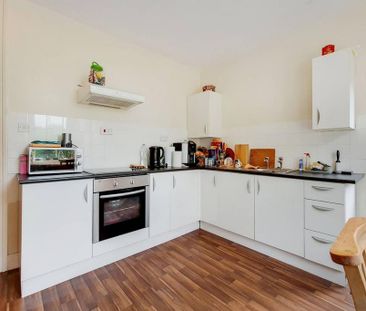 1 bedroom flat to rent - Photo 6