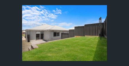 Brand New - Apply Now! - Photo 2