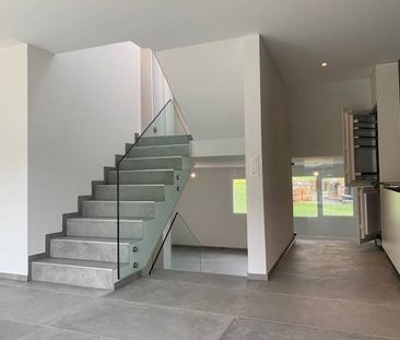 FLAMBANT NEUVE UNE MAGNIFIQUE VILLA 5.5 PIECES MODERNE DE 200 M2 AV... - Foto 5