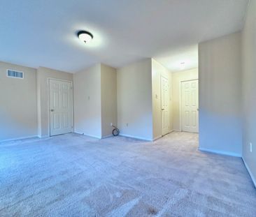 For Lease - 3058 Dalehurst Drive, Mississauga, Ontario - Photo 6