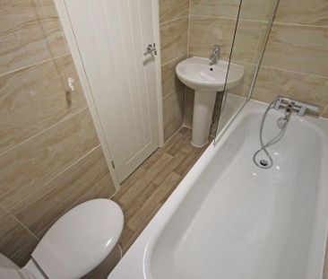 Studio to rent - Photo 6