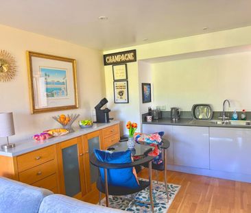 2 Bed Flat, Watermill Way, SW19 - Photo 5