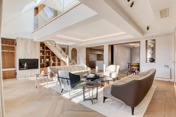 Duplex d'exception rénové par architecte avec vue Tour Eiffel - - Photo 1