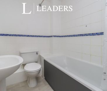 2 bedroom semi-detached house to rent - Photo 6