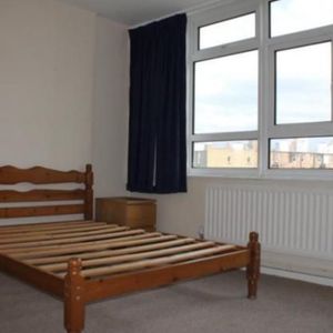 2 Bed Flat, Phelps House, SW15 - Photo 2