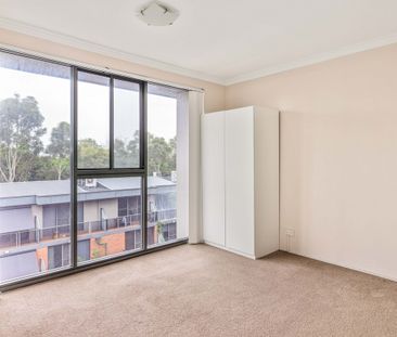 95/49 Henderson Road, Alexandria NSW 2015 - Apartment For Rent | Do... - Photo 5