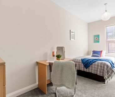 55 Headingley Avenue, Headingley, Leeds, LS6 3ER - Photo 4
