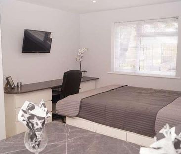 Emerson Road, BH15 - Photo 2