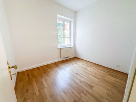 Mietwohnung in Bad Gleichenberg: Lichtdurchfluteter Altbau-Charme…! - Photo 3