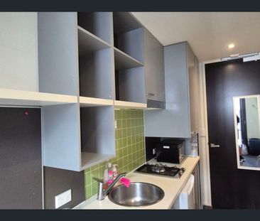 ???? Carlton Central Studio Apartment | Steps to UniMelb & CBD | $3... - Photo 4