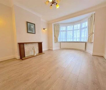 Madeira Road, London, N13 - Photo 2