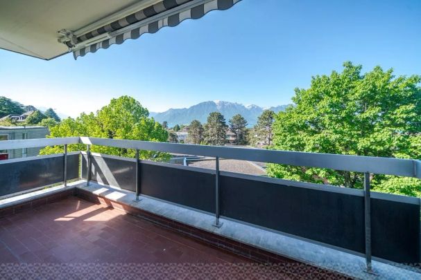 Appartement entièrement rénové de 4.5 pièces au 4ème étage - Photo 1