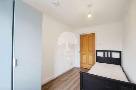 Somerset Way, Richings, SL0 - Photo 5