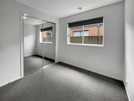 118 Willoby Drive, Alfredton - Photo 2