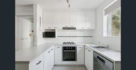 FIRST VIEWING FRIDAY 7/11/25 - 12.30PM TO 1.00PM - Photo 3