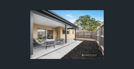 Modern Comfort, Space & Style in a Sought-After Estate - Photo 4