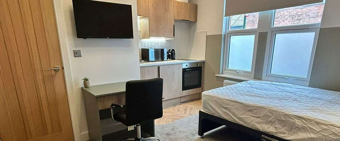 Colwick Road Room 3 - Photo 1