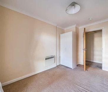 Alencon Link, Basingstoke, RG21 - Photo 5