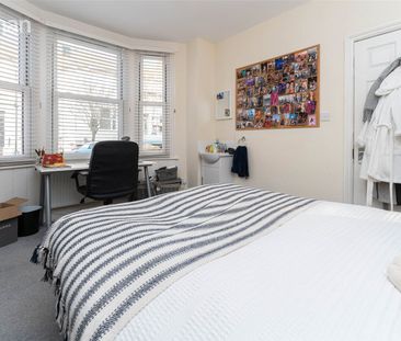 6 bedroom terraced house to rent - Photo 5