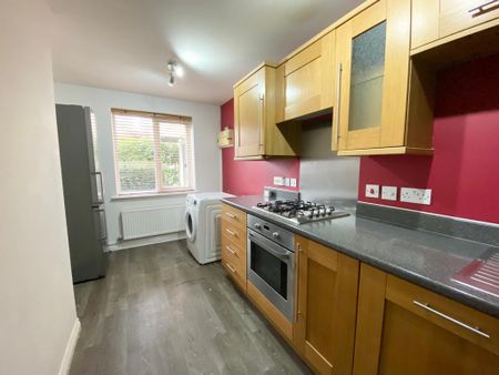 4 bedroom property to rent - Photo 5