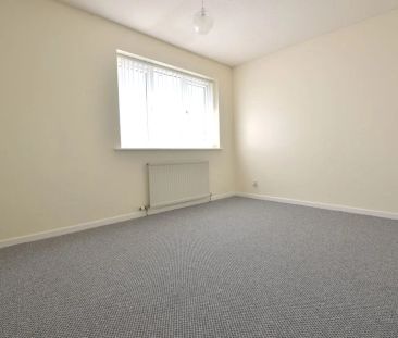 Bayvil Close, Murdishaw, Runcorn, WA7 6RE - Photo 6