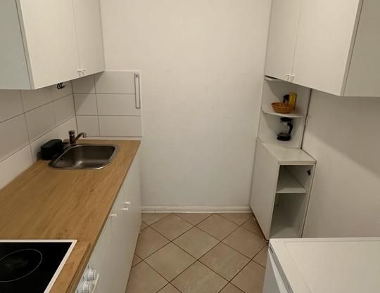 Super zentrale 2-Zimmer Wohnung zur Untermeite - Foto 1