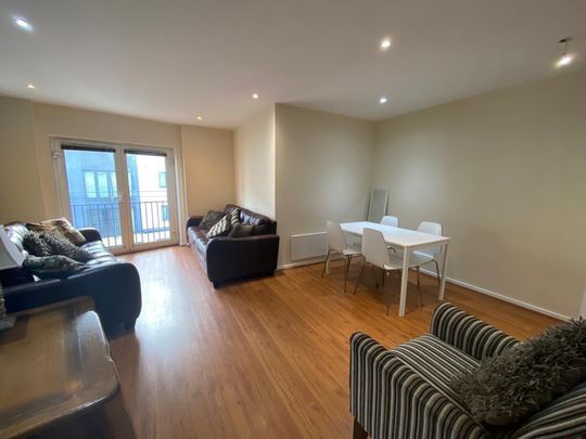 2 bedroom flat to rent - Photo 1