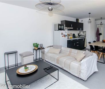 Location Appartement 2 pièces 48m² ST MARCELLIN 38160 - Photo 2