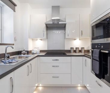 2 bedroom retirement property to rent - Photo 5