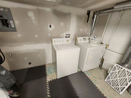 For Lease - 44 Landron Crescent Unit# Basement, Toronto, Ontario - Photo 2