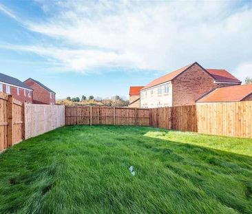 Macaulay Park, Grimsby, DN31 - Photo 2