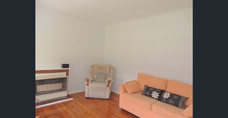 Charming 2 bedroom home next to Corio Village in Geelong - Photo 4