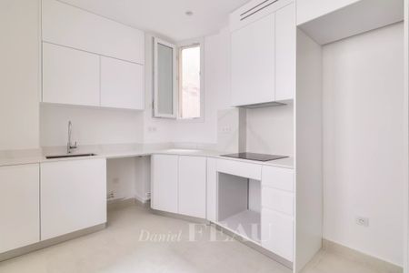 Paris III - Arts et Métiers - rue Notre-Dame de Nazareth - Photo 2