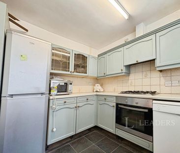 4 bedroom house share to rent - Photo 3